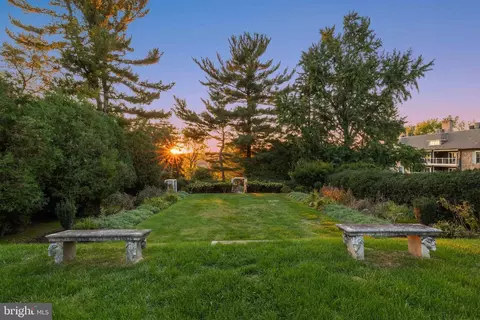 7 Devon Hill Rd #A-9, Baltimore, MD 21210 photo 6
