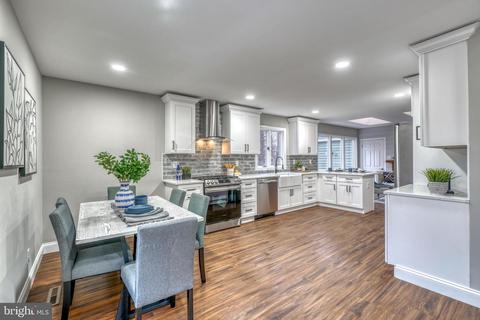 18 Greentree Dr, Phoenix, MD 21131 photo 6
