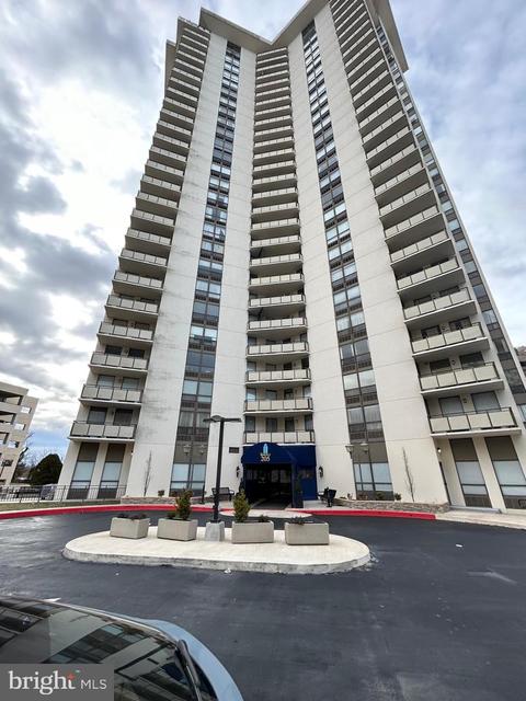 205 E Joppa Rd #1705, Towson, MD 21286