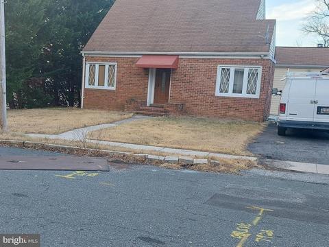 7922 Rolling View Ave, Nottingham, MD 21236 photo 1