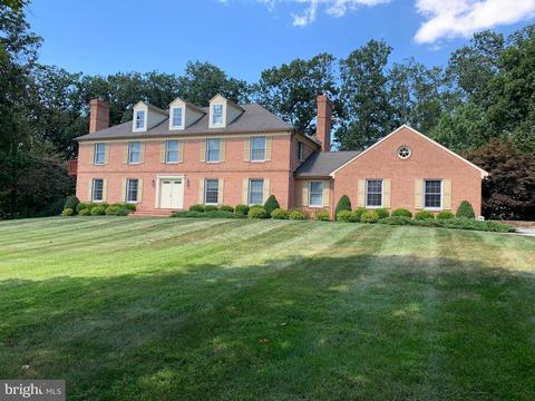 12 Lochwynd Ct, Phoenix, MD 21131