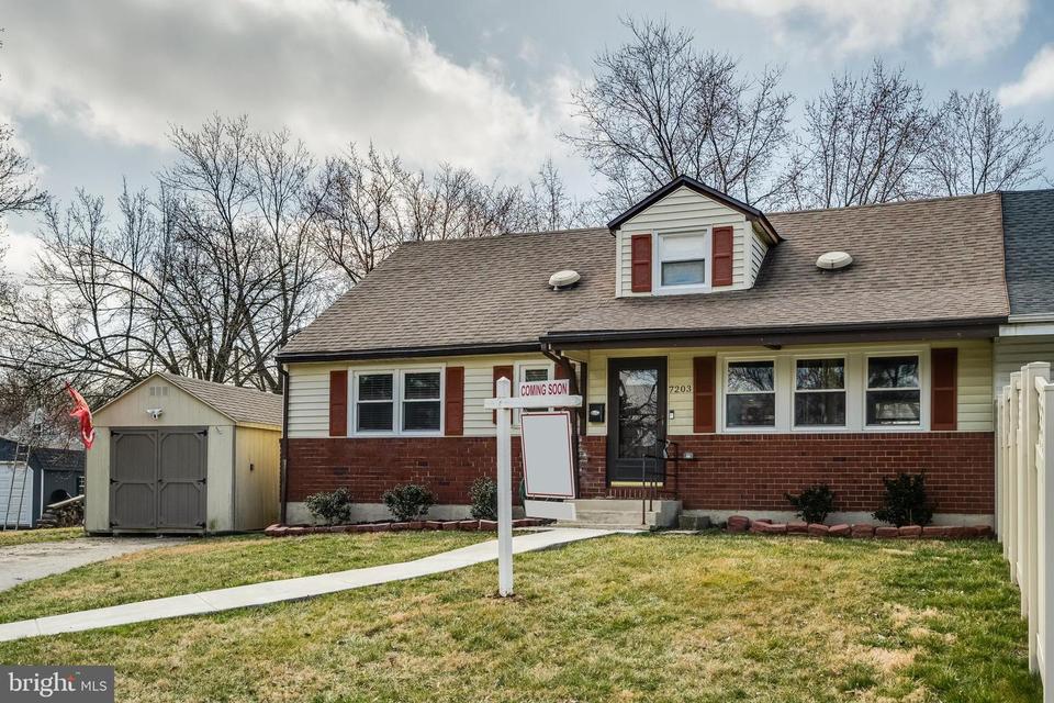  7203 Barlow Ct, Windsor Mill, MD 21244 photo 2