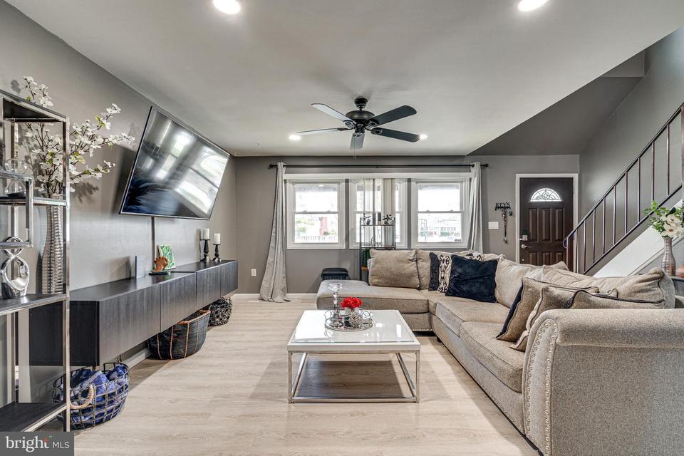  7203 Barlow Ct, Windsor Mill, MD 21244 photo 7