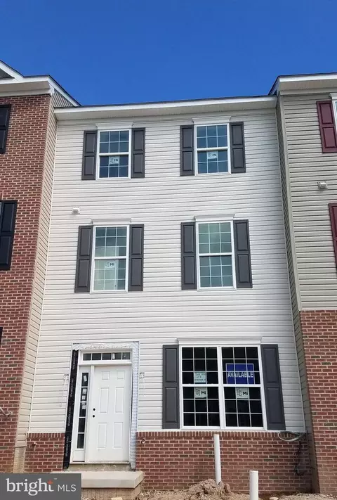 66 Cardinal Rd, Essex, MD 21221