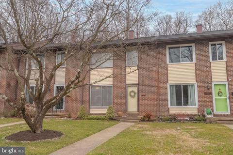 27 Strabane Ct, Parkville, MD 21234