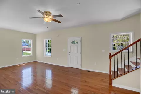 4336 Washington Blvd, Halethorpe, MD 21227 photo 9