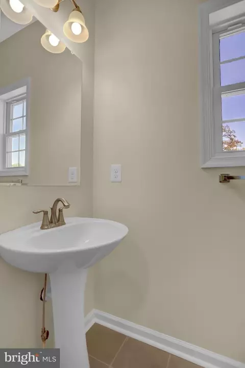 4336 Washington Blvd, Halethorpe, MD 21227 photo 23
