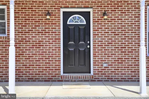 4336 Washington Blvd, Halethorpe, MD 21227 photo 5