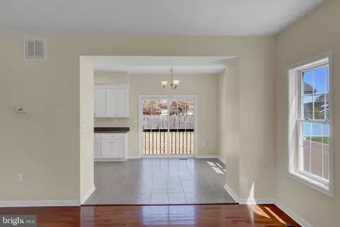 4336 Washington Blvd, Halethorpe, MD 21227 photo 11