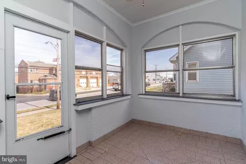 6801 N Point Rd, Sparrows Point, MD 21219 photo 4