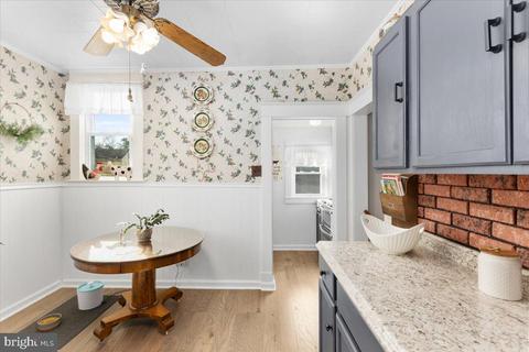 247 2nd Ave, Halethorpe, MD 21227 photo 12
