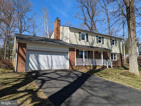 13700 E Devonfield Dr, Baldwin, MD 21013