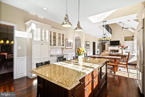 9 Three Sisters Ct, Baldwin, MD 21013 photo 5