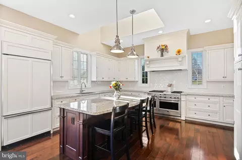 9 Three Sisters Ct, Baldwin, MD 21013 photo 8