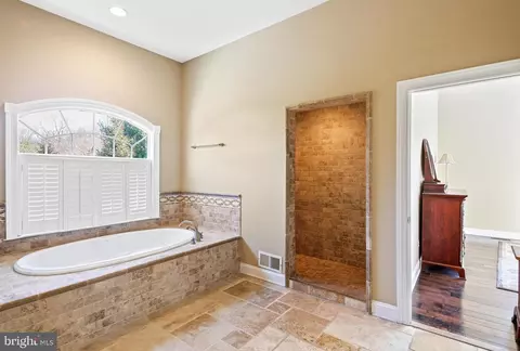 9 Three Sisters Ct, Baldwin, MD 21013 photo 21