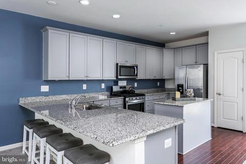 963 Morgan Run Rd, Middle River, MD 21220 photo 11
