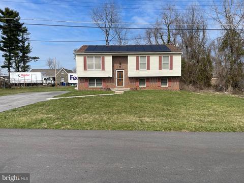 3204 Betlou James Pl, Gwynn Oak, MD 21207