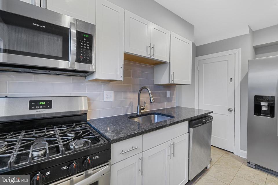  8414 Kavanagh Rd, Dundalk, MD 21222 photo 12