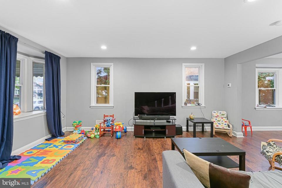 8414 Kavanagh Rd, Dundalk, MD 21222 photo 6