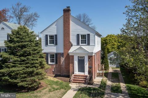 1220 Circle Dr, Halethorpe, MD 21227