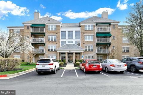 512 Limerick Cir #404, Lutherville Timonium, MD 21093