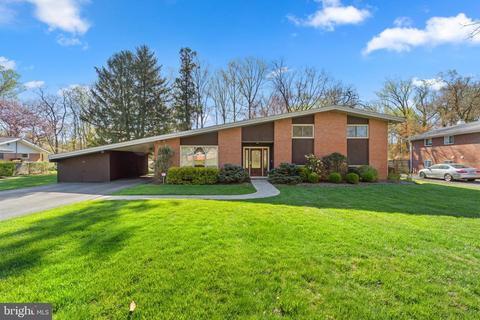 3309 Janellen Dr, Pikesville, MD 21208