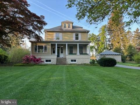 108 La Paix Ln, Towson, MD 21204