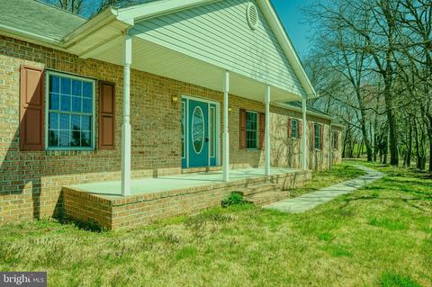 2820 Garrett Rd, White Hall, MD 21161