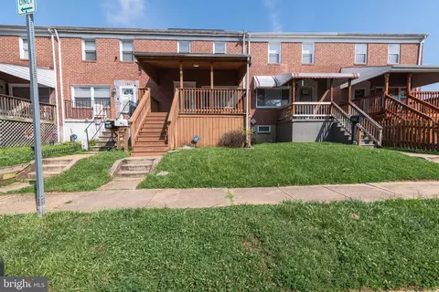 704 Seawall Rd, Essex, MD 21221