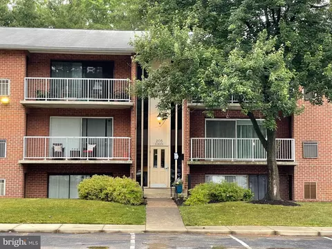 205 Erin Way #102, Reisterstown, MD 21136