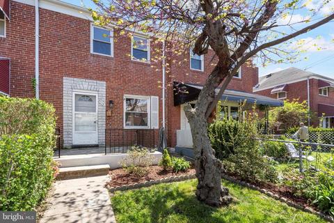 2116 Coralthorn Rd, Middle River, MD 21220