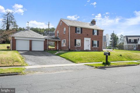 901 Locustvale Rd, Towson, MD 21204