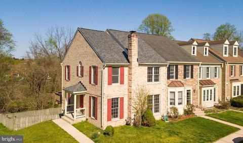 27 Preakness Ct, Owings Mills, MD 21117