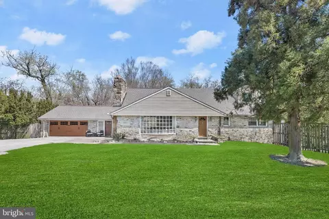 415 Gun Rd, Halethorpe, MD 21227