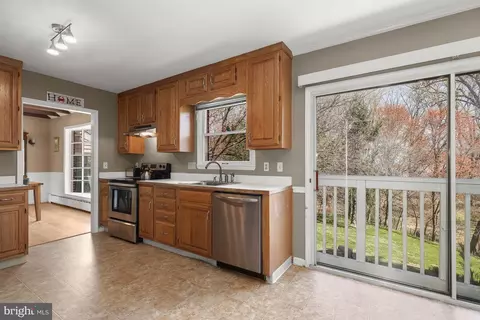 415 Gun Rd, Halethorpe, MD 21227 photo 12