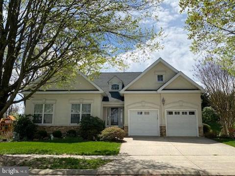 8905 Grummore Cir, Pikesville, MD 21208
