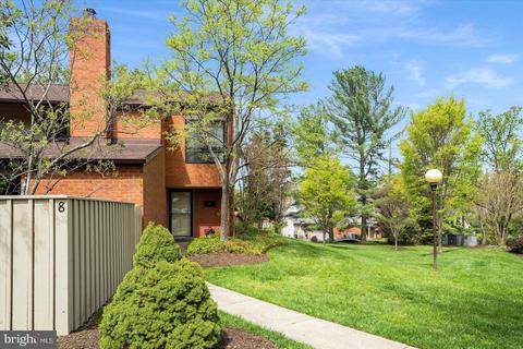 8 Stream Run Ct, Lutherville Timonium, MD 21093