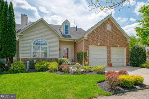 8536 Mountainholly Dr #8536, Pikesville, MD 21208