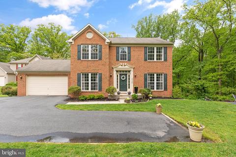 8644 Silver Lake Dr, Perry Hall, MD 21128