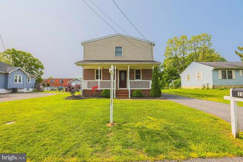115 Riverside Rd, Essex, MD 21221