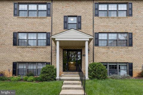 8 Choate Ct #8D, Towson, MD 21204