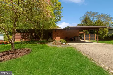 3304 Lightfoot Dr, Pikesville, MD 21208