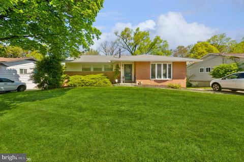 8248 Brattle Rd, Pikesville, MD 21208