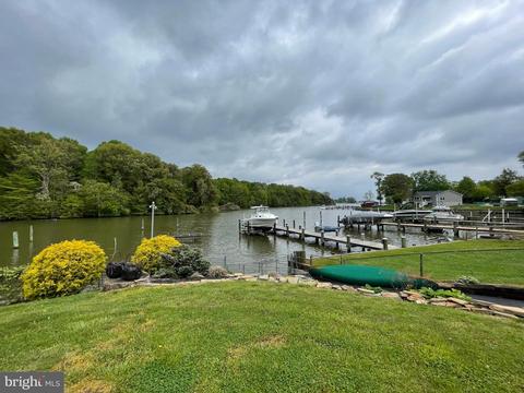 1918 Poplar Rd, Essex, MD 21221