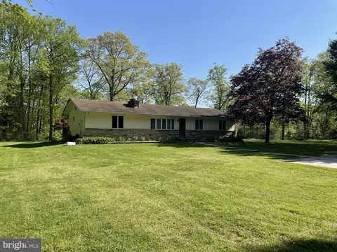 1313 Elsing Rd, Essex, MD 21221