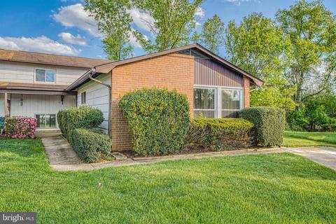 7 Hurston Ct, Pikesville, MD 21208
