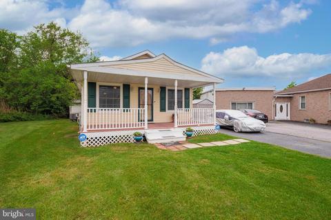 2707 Delk Ct, Dundalk, MD 21222