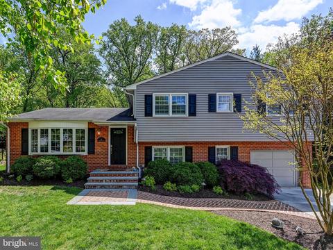 15 Rolling Greens Ct, Lutherville Timonium, MD 21093
