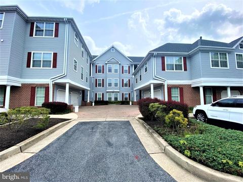 7 Hawk Rise Ln #105, Owings Mills, MD 21117