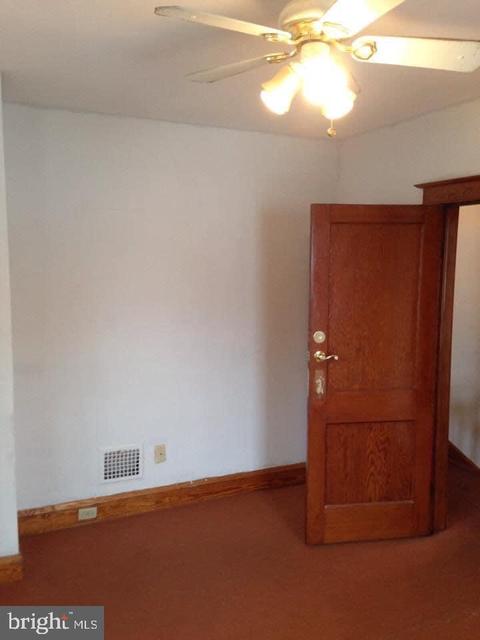 524 Dorsey Ave, Essex, MD 21221